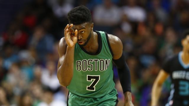 本赛季中超丢球榜：成都蓉城28球最少，梅州客家71球最多