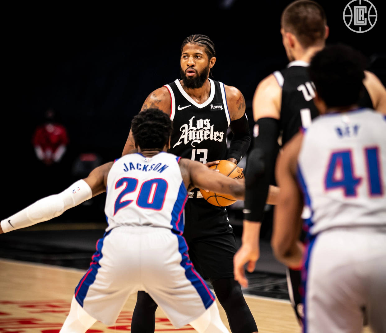 篮球CBA赛场精彩传球合集发布