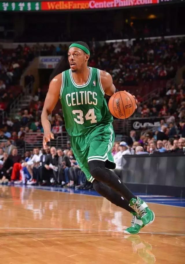 斯托茨：裁判根本没解释为何库里的2+1不算，那是个延迟哨