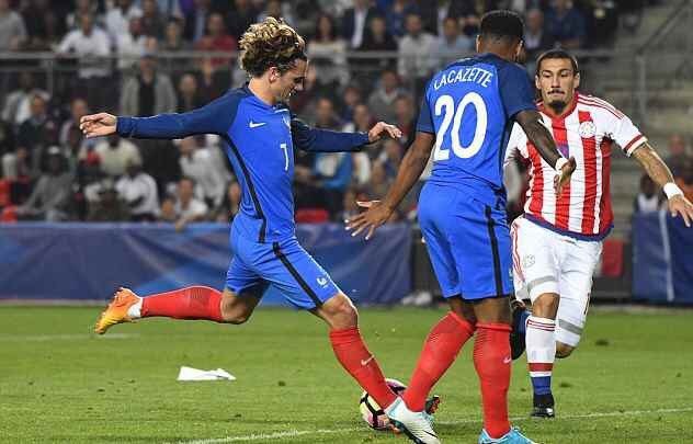 只要你主动我们就有故事＂